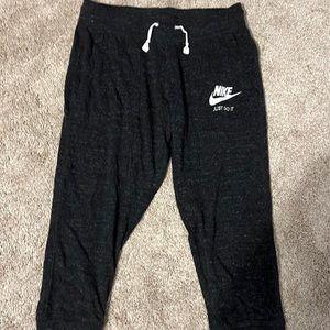Nike Capri gym pants